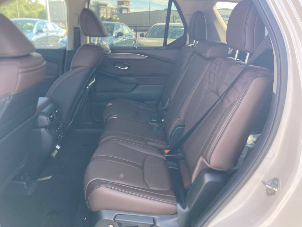 New 2026 Honda Pilot Elite image 8