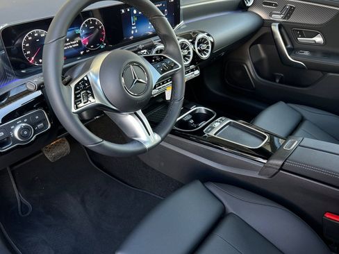 New 2025 Mercedes-Benz CLA 250 image 8
