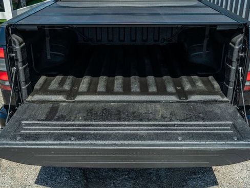 Used 2022 Nissan Frontier SV image 14