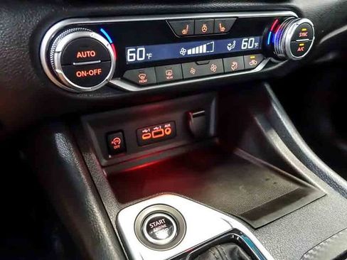 Used 2024 Nissan Sentra SV w/ All-Weather Package FWD image 22