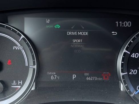 Used 2024 Toyota Highlander XLE AWD/4WD image 39