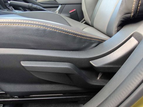 Used 2021 Subaru Crosstrek 2.5i Sport w/ Moonroof Package image 18