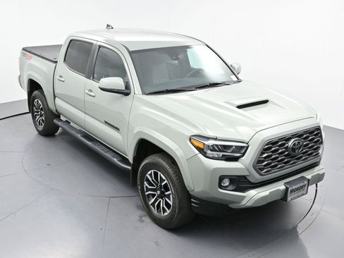 Used 2023 Toyota Tacoma TRD Sport AWD/4WD image 35