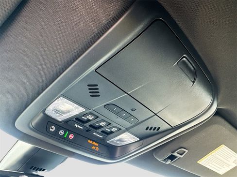 Used 2024 Buick Enclave Essence w/ Experience Buick Package image 21