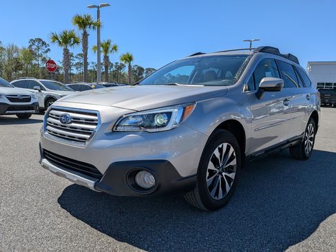 Used 2017 Subaru Outback 2.5i Limited image 8