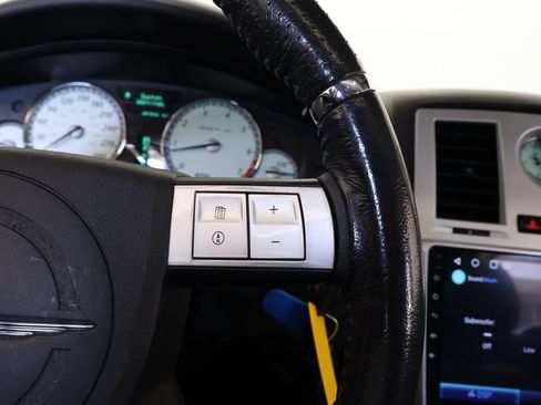 Used 2006 Chrysler 300 SRT8 w/ SRT Option Group II RWD image 31