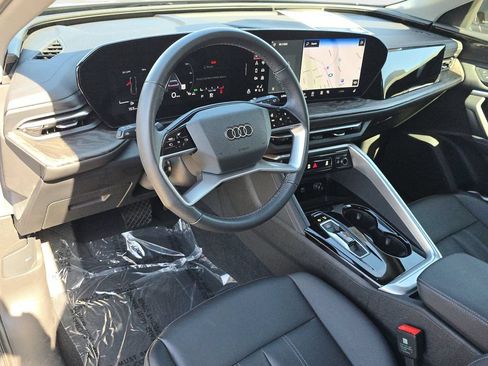 Used 2025 Audi Q5 Premium w/ Convenience Package AWD/4WD image 19