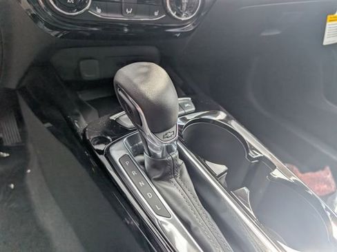 New 2026 Chevrolet Trax ACTIV w/ Sunroof Package FWD image 22