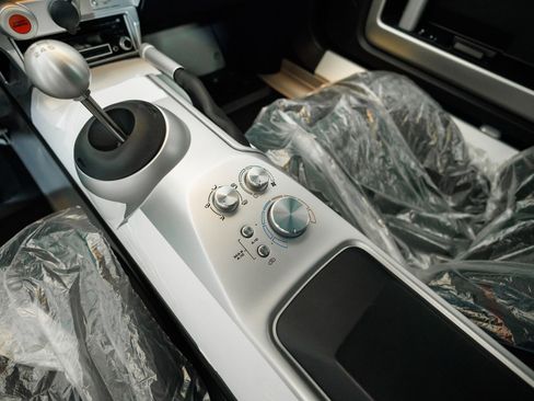 Used 2006 Ford GT image 60