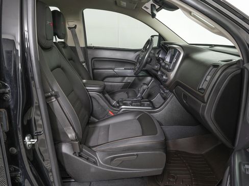 Used 2021 GMC Canyon AT4 w/ Driver Alert Package image 9