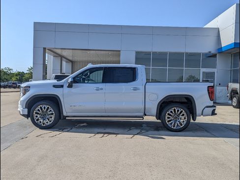 New 2026 GMC Sierra 1500 Denali Ultimate AWD/4WD image 9