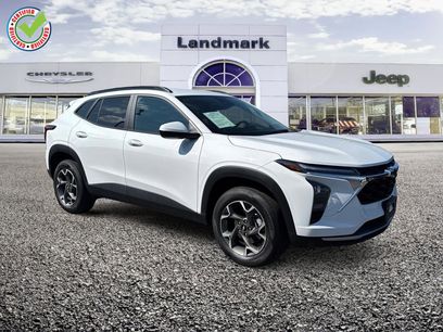 Used 2025 Chevrolet Trax LT w/ Driver Confidence Package