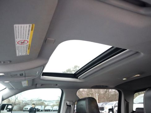 Used 2019 GMC Sierra 2500 Denali w/ Duramax Plus Package image 12