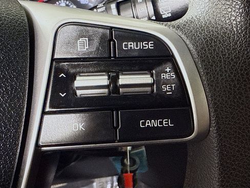 Used 2020 Kia Sorento LX image 15