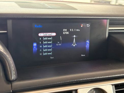 Used 2016 Lexus IS 200t RWD image 18