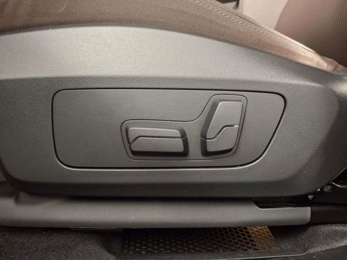 Used 2024 BMW X2 xDrive28i image 21