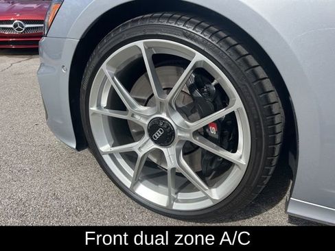 Used 2025 Audi S6 Prestige image 11