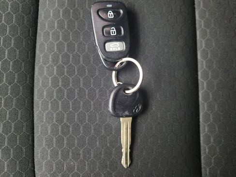 Used 2019 Hyundai Elantra SEL w/ Cargo Package image 32