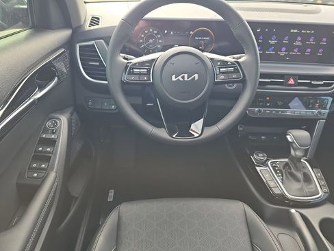 New 2026 Kia Seltos EX image 13