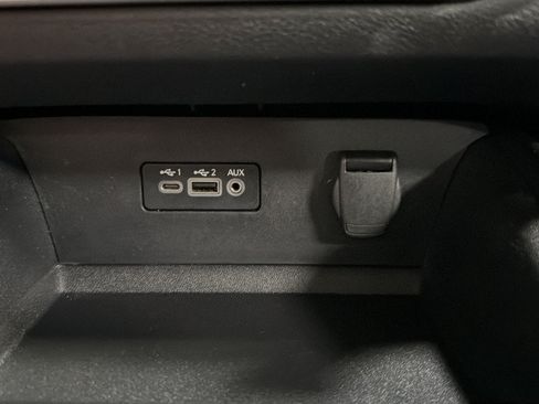 Used 2025 Nissan Altima 2.5 SV FWD image 28