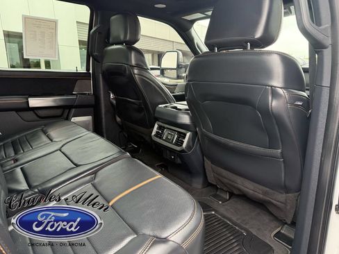 Used 2024 Ford F250 Platinum w/ Tremor Off-Road Package AWD/4WD image 17