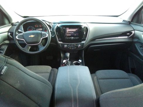 Used 2021 Chevrolet Traverse LS image 10