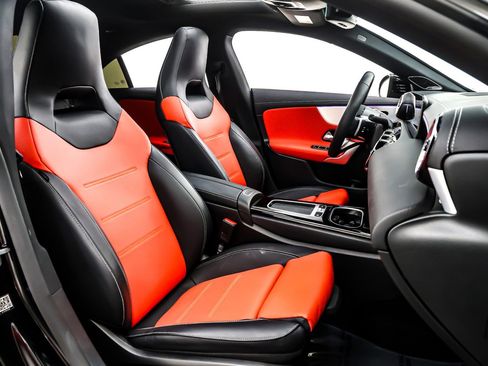 Used 2025 Mercedes-Benz CLA 250 4MATIC image 8