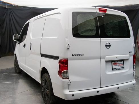 Used 2021 Nissan NV200 SV w/ Sliding Door Glass Package image 10