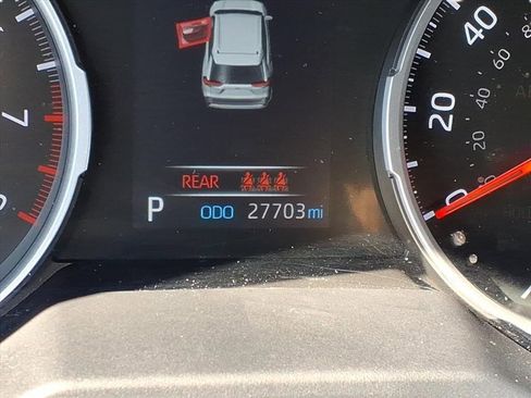 Used 2022 Toyota RAV4 XLE Premium image 25