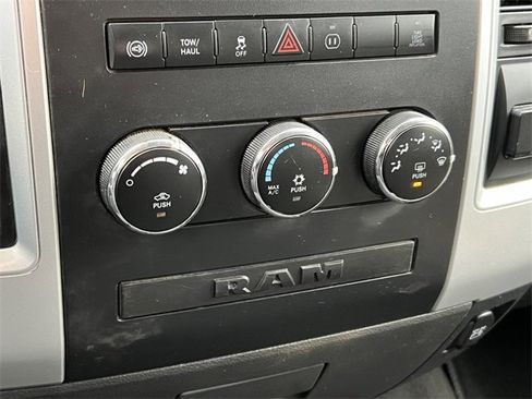 Used 2012 RAM 2500 Big Horn image 28