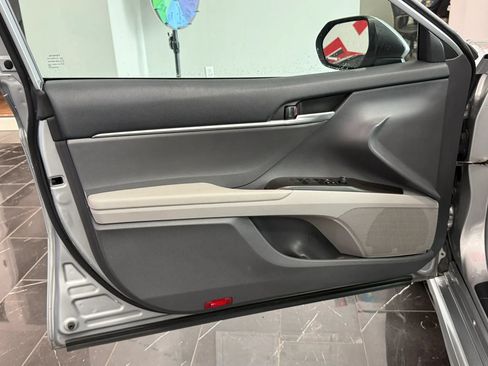 Used 2024 Toyota Camry SE AWD/4WD image 7