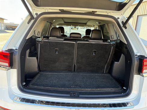 Used 2023 Volkswagen Atlas SE image 28