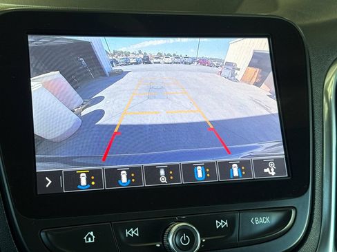 Used 2020 Chevrolet Equinox Premier AWD/4WD image 26