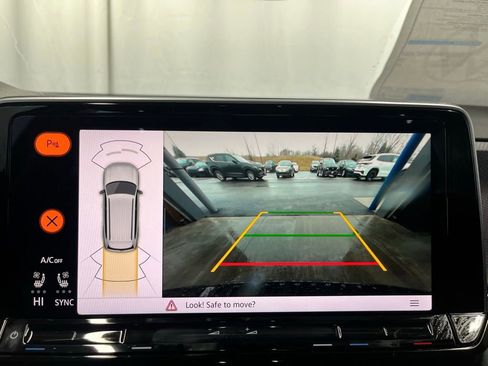 New 2026 Volkswagen Atlas Peak Edition image 17