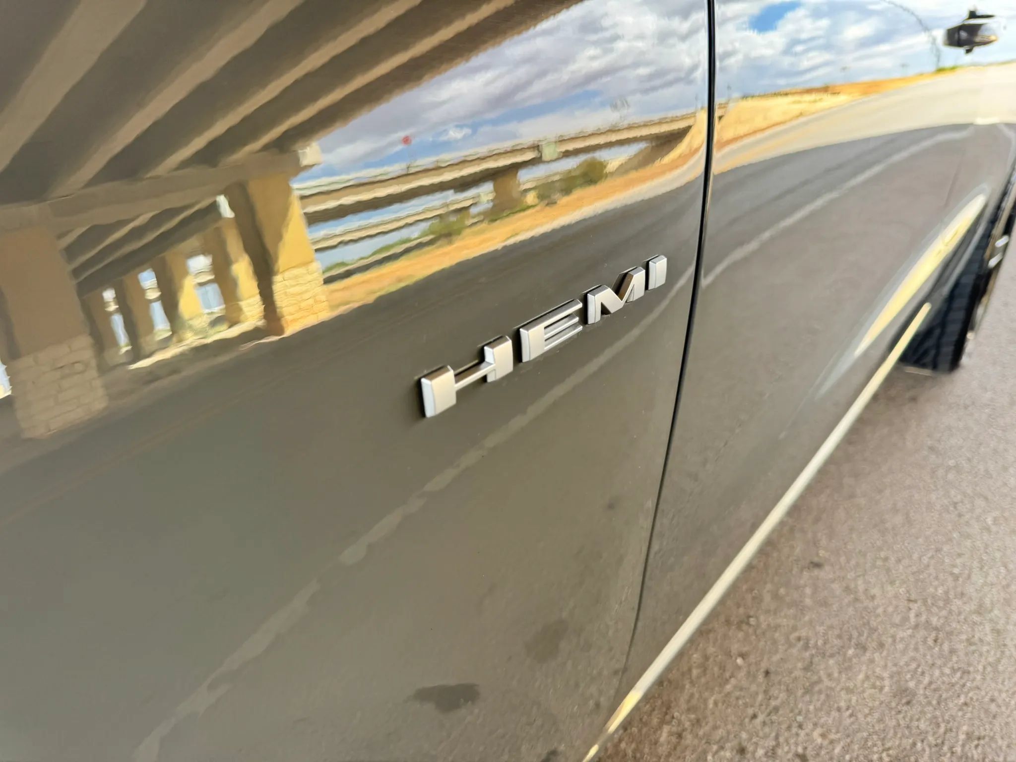Used 2022 Dodge Durango R/T RWD image 9