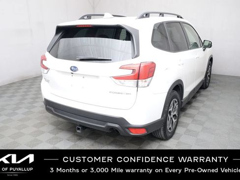 Used 2022 Subaru Forester Premium AWD/4WD image 5