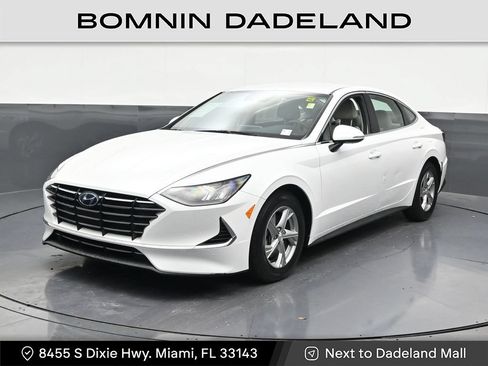 Used 2022 Hyundai Sonata SE w/ Preferred Accessory Package FWD image 1