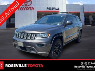 Used 2019 Jeep Grand Cherokee Altitude AWD/4WD video 1