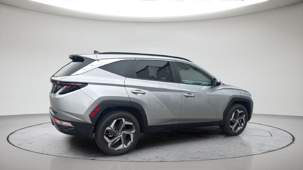 Used 2024 Hyundai Tucson SEL w/ Convenience Package AWD/4WD image 5