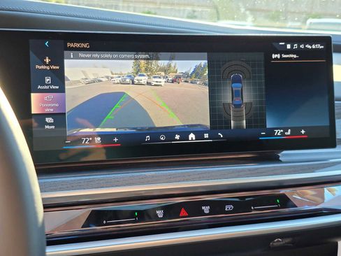 Used 2024 BMW i7 xDrive60 AWD/4WD image 29