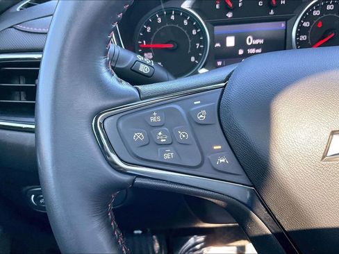 Used 2022 Chevrolet Equinox RS w/ RS Leather Package FWD image 18