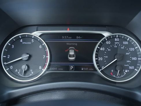 Used 2023 Nissan Sentra SR FWD image 30