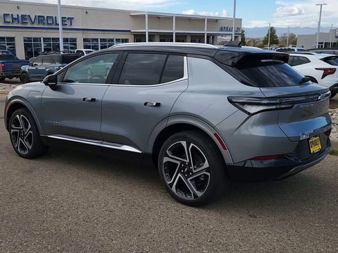 New 2026 Chevrolet Equinox EV LT image 6