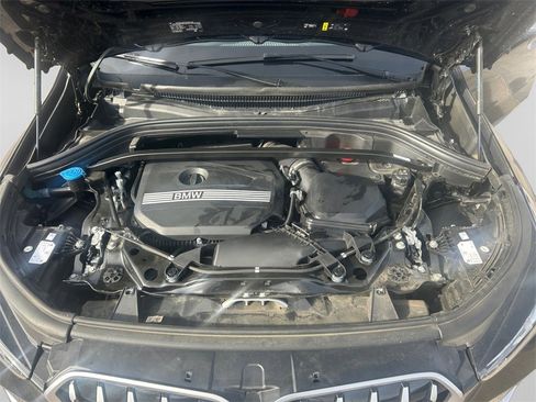 Used 2024 BMW X1 xDrive28i image 9