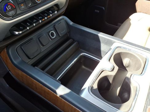 Used 2017 GMC Sierra 3500 SLT w/ Duramax Plus Package image 14