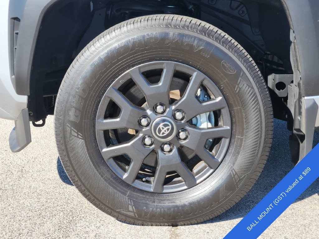 Used 2025 Toyota 4Runner SR5 RWD image 10