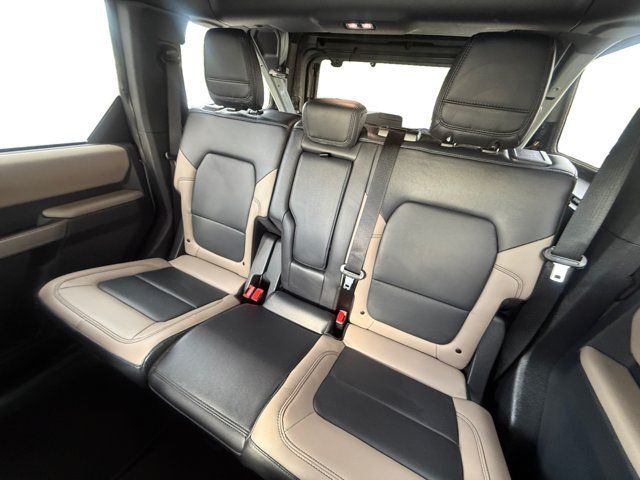 Used 2023 Ford Bronco Wildtrak AWD/4WD image 11