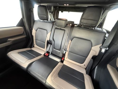 Used 2023 Ford Bronco Wildtrak AWD/4WD image 11