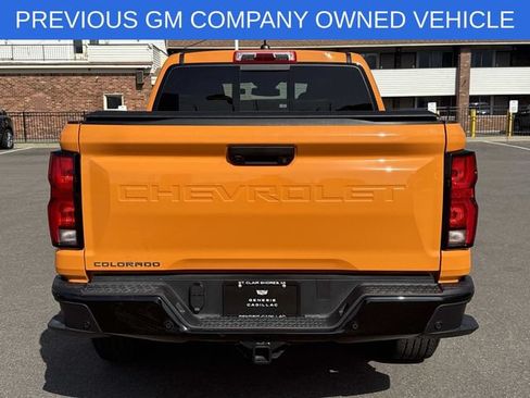 Used 2025 Chevrolet Colorado Z71 w/ Technology Package AWD/4WD image 37