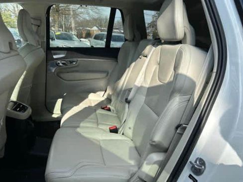 Certified 2023 Volvo XC90 T8 Ultimate w/ Lounge Package image 4
